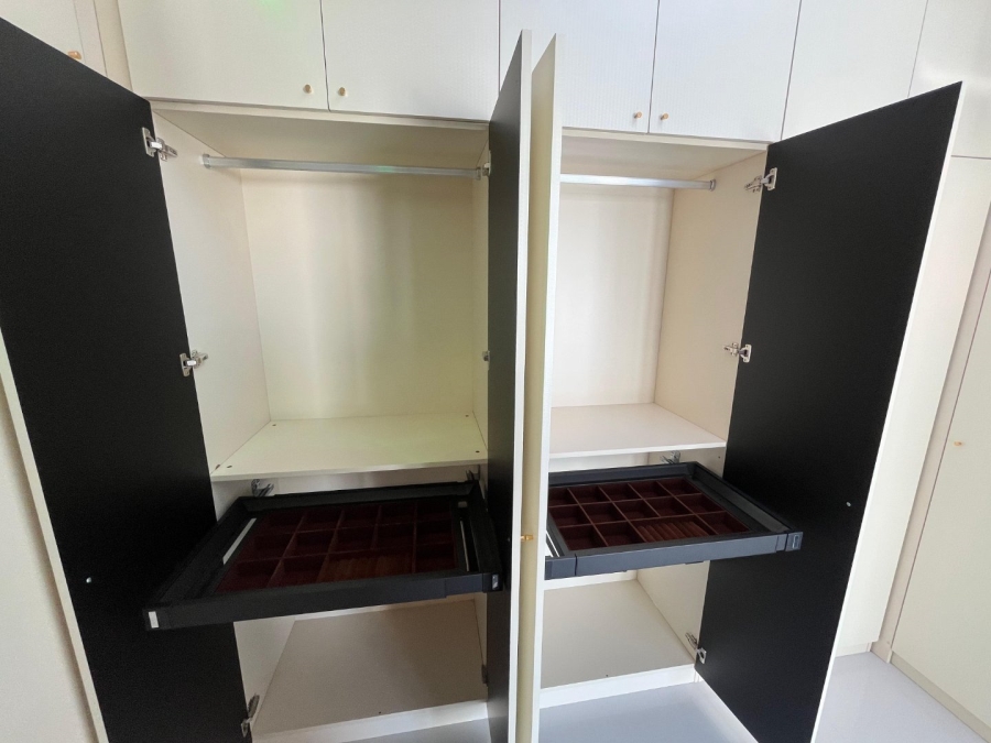 4 Bedroom Property for Sale in Sandown Western Cape